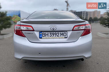 Седан Toyota Camry 2014 в Одессе