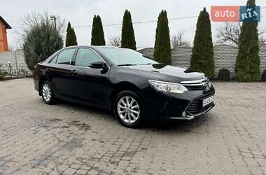 Седан Toyota Camry 2016 в Харькове