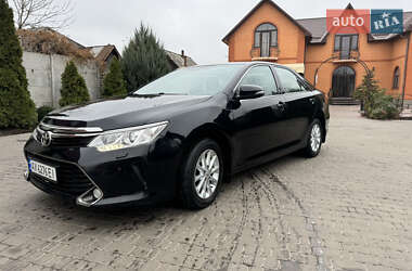 Седан Toyota Camry 2016 в Харькове