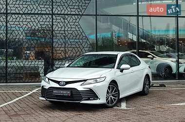 Toyota Camry 2023