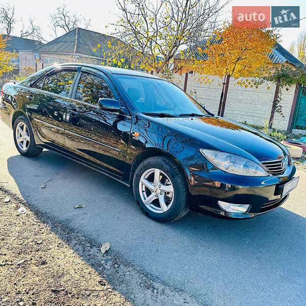 Седан Toyota Camry 2005 в Николаеве