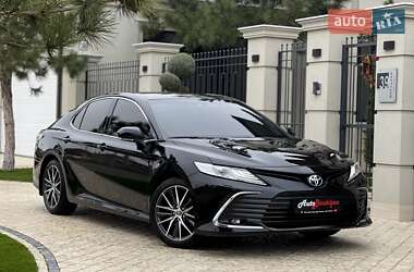 Седан Toyota Camry 2021 в Одессе