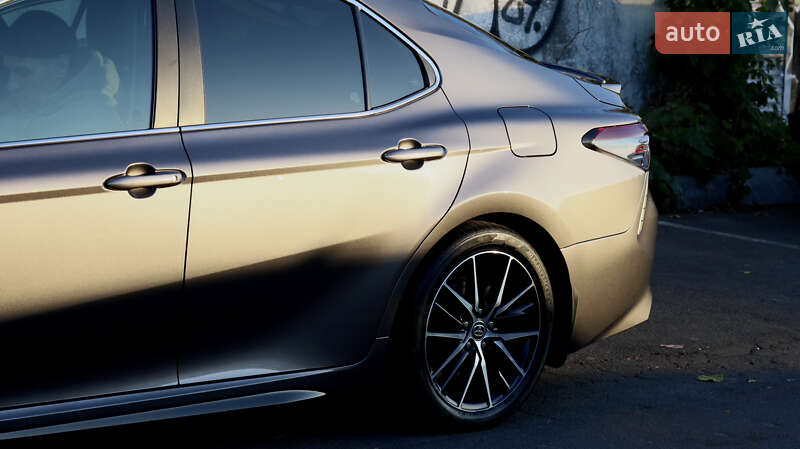 Седан Toyota Camry 2021 в Одесі