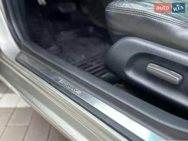 Седан Toyota Camry 2002 в Одессе