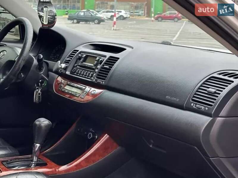 Седан Toyota Camry 2002 в Одессе