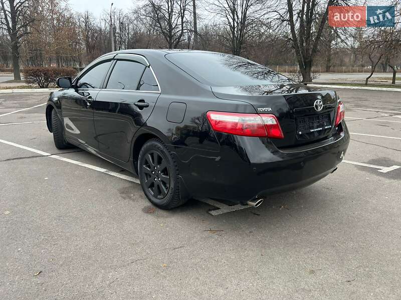 Седан Toyota Camry 2008 в Черкасах