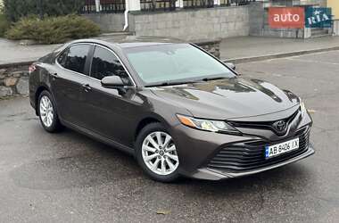 Седан Toyota Camry 2018 в Умані