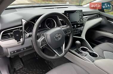 Седан Toyota Camry 2021 в Киеве