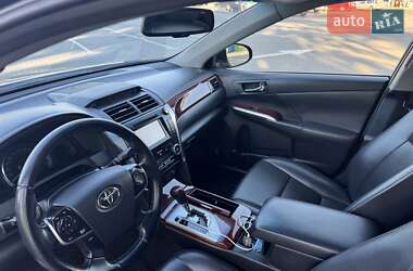 Седан Toyota Camry 2013 в Умани