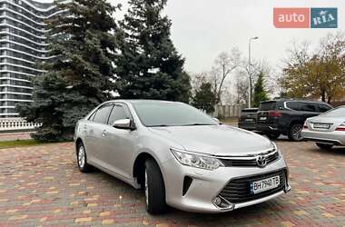 Седан Toyota Camry 2015 в Одессе