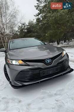 Седан Toyota Camry 2018 в Києві