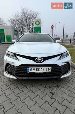 Седан Toyota Camry 2021 в Дніпрі