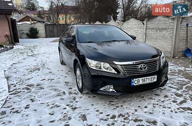 Седан Toyota Camry 2013 в Чернігові