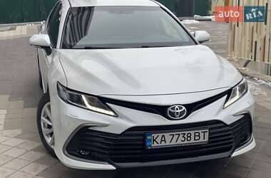 Седан Toyota Camry 2021 в Києві