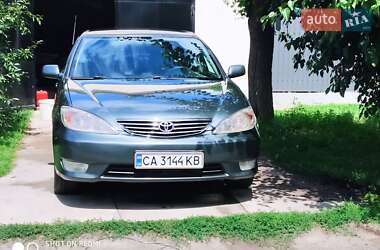 Седан Toyota Camry 2002 в Смеле