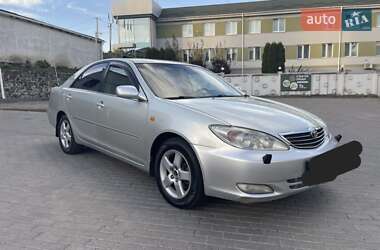 Седан Toyota Camry 2004 в Луцьку