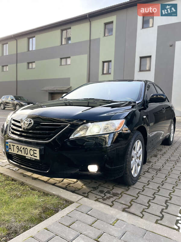 Седан Toyota Camry 2007 в Ивано-Франковске