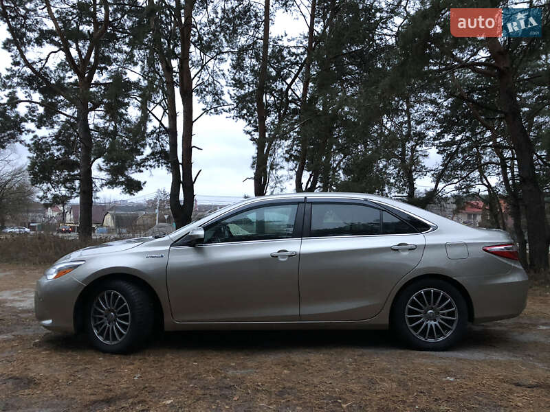 Седан Toyota Camry 2015 в Києві