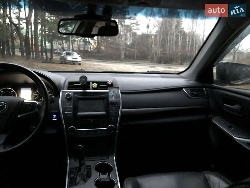 Седан Toyota Camry 2015 в Києві