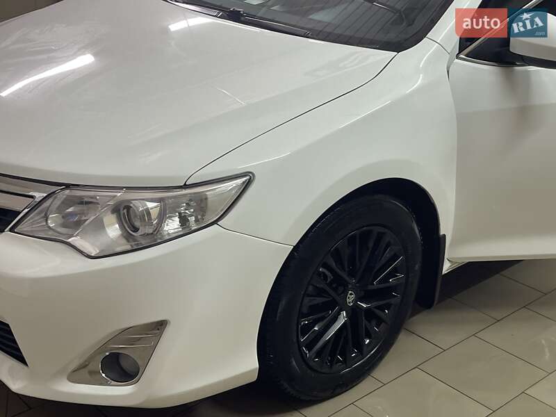 Седан Toyota Camry 2012 в Благовіщенську