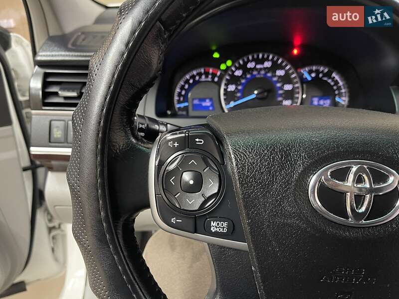 Седан Toyota Camry 2012 в Благовіщенську