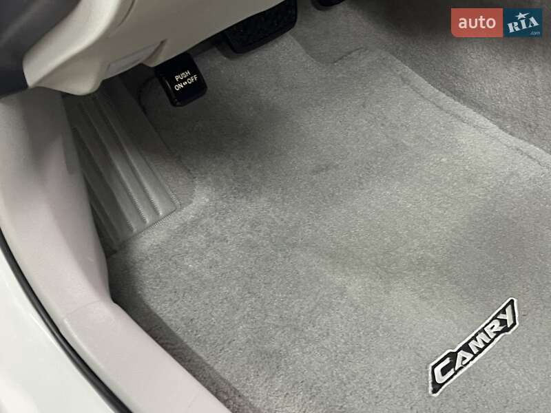 Седан Toyota Camry 2012 в Благовіщенську