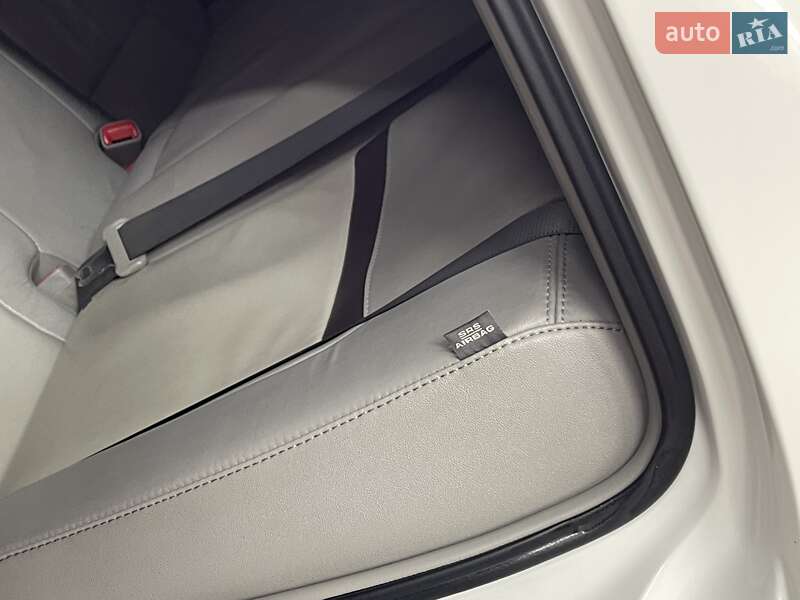 Седан Toyota Camry 2012 в Благовіщенську