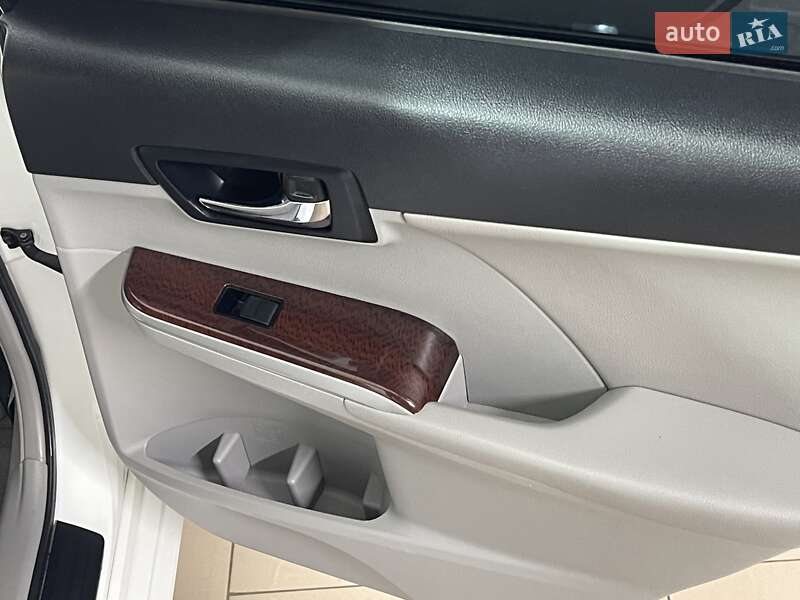 Седан Toyota Camry 2012 в Благовіщенську