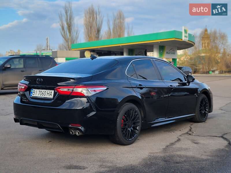 Седан Toyota Camry 2020 в Кременчуці