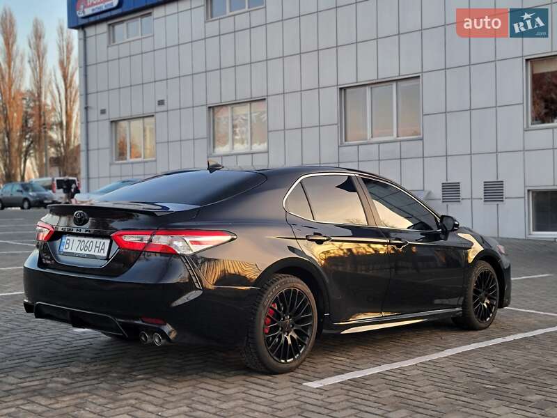 Седан Toyota Camry 2020 в Кременчуці