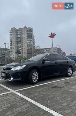 Седан Toyota Camry 2015 в Сумах