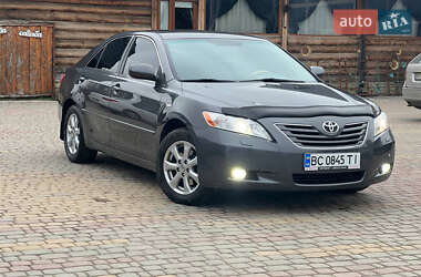 Седан Toyota Camry 2007 в Львові