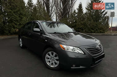 Седан Toyota Camry 2009 в Житомире