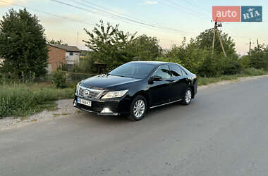 Седан Toyota Camry 2012 в Теплику