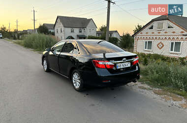 Седан Toyota Camry 2012 в Теплику