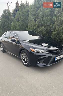 Седан Toyota Camry 2018 в Одесі