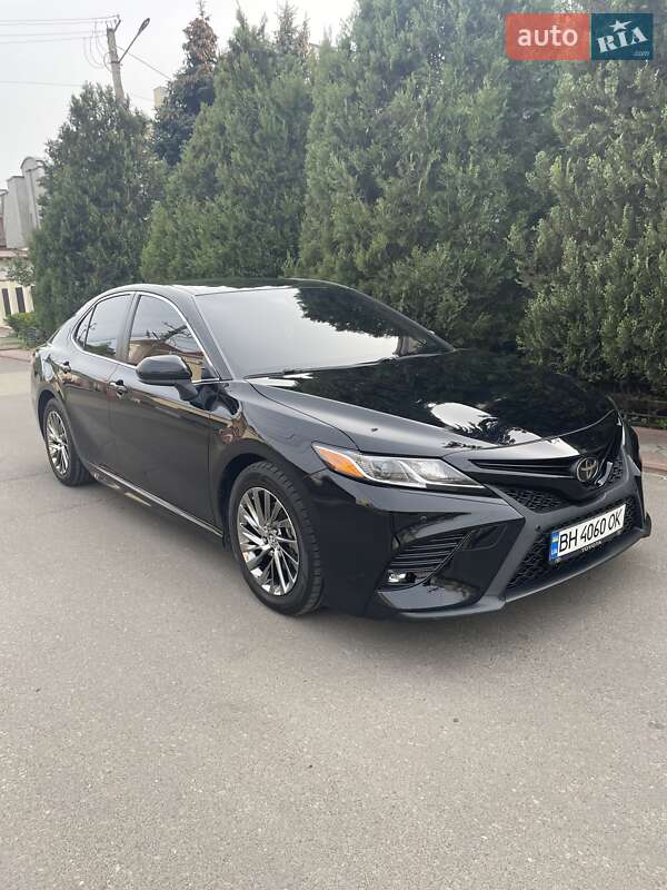 Седан Toyota Camry 2018 в Одесі