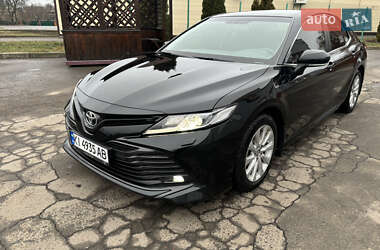 Седан Toyota Camry 2017 в Жашківу