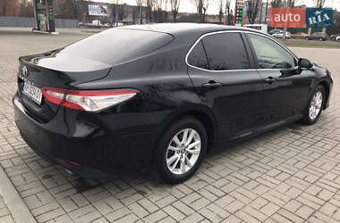 Седан Toyota Camry 2017 в Житомирі