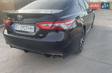 Седан Toyota Camry 2018 в Миргороде