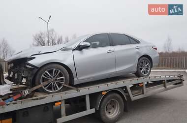 Седан Toyota Camry 2016 в Києві