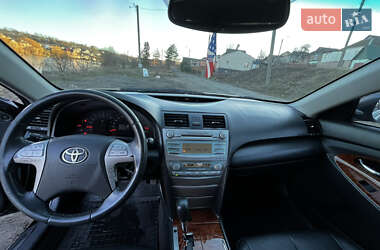 Седан Toyota Camry 2008 в Умани