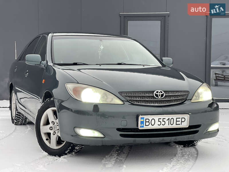 Седан Toyota Camry 2002 в Тернополе