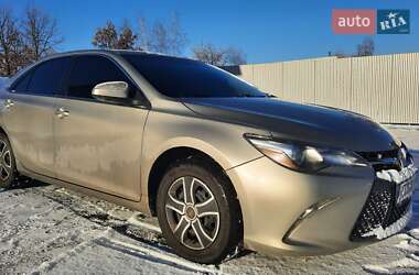 Седан Toyota Camry 2017 в Івано-Франківську