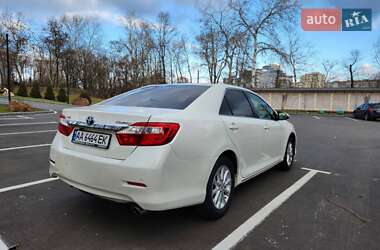 Седан Toyota Camry 2012 в Киеве