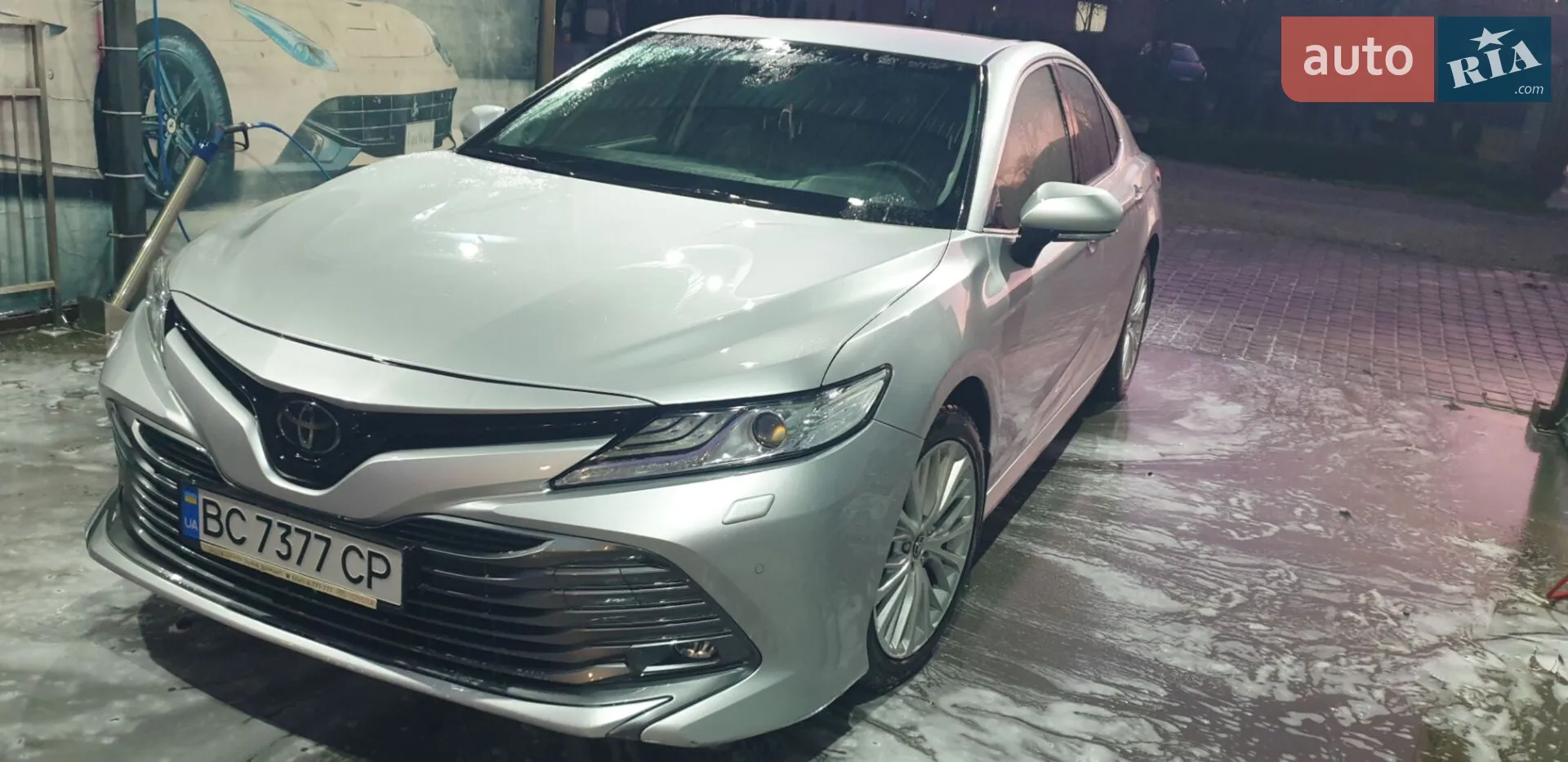 2018 Toyota Camry - мініатюра 3
