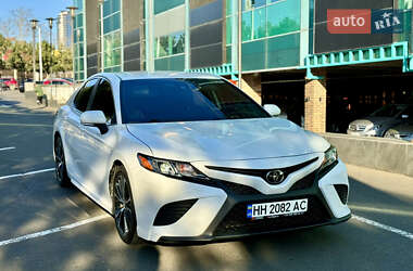 Седан Toyota Camry 2020 в Одесі