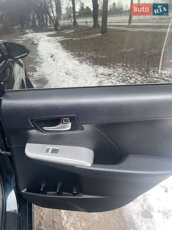 Седан Toyota Camry 2014 в Броварах
