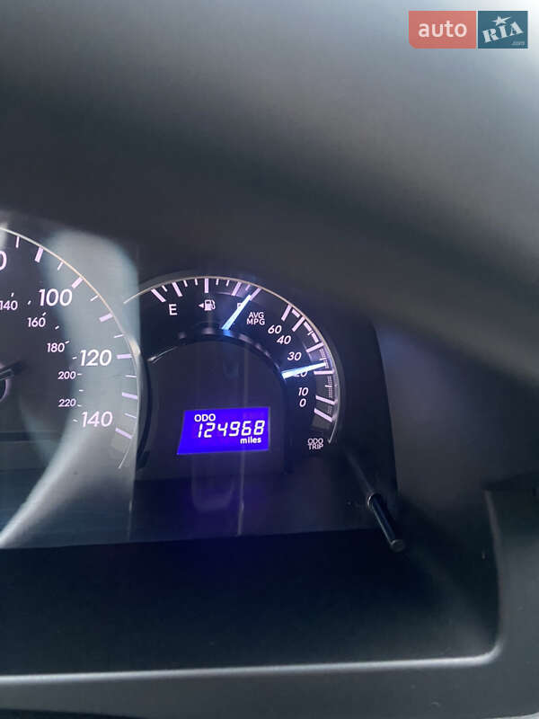 Седан Toyota Camry 2014 в Броварах