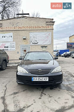 Седан Toyota Camry 2003 в Києві